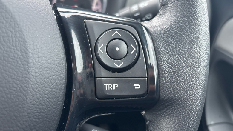 Toyota Yaris 1.5 Hybrid Icon Tech 5dr CVT Hybrid Hatchback